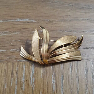 Metasco made in Germany marked brooch 1/80 18k gold filled